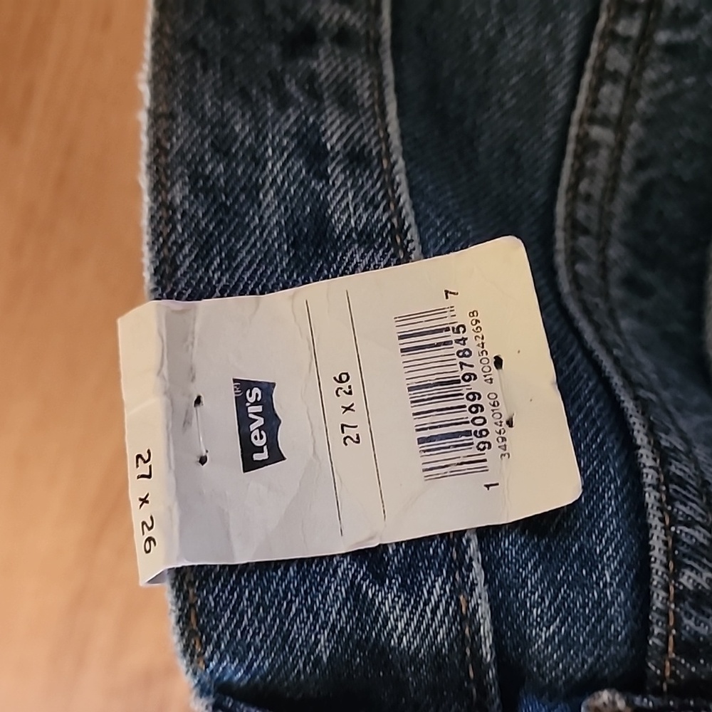 NWT! Levi's THE WEDGIE STRAIGHT  Indigo destructed vintage inspired denim - Picture 9 of 16